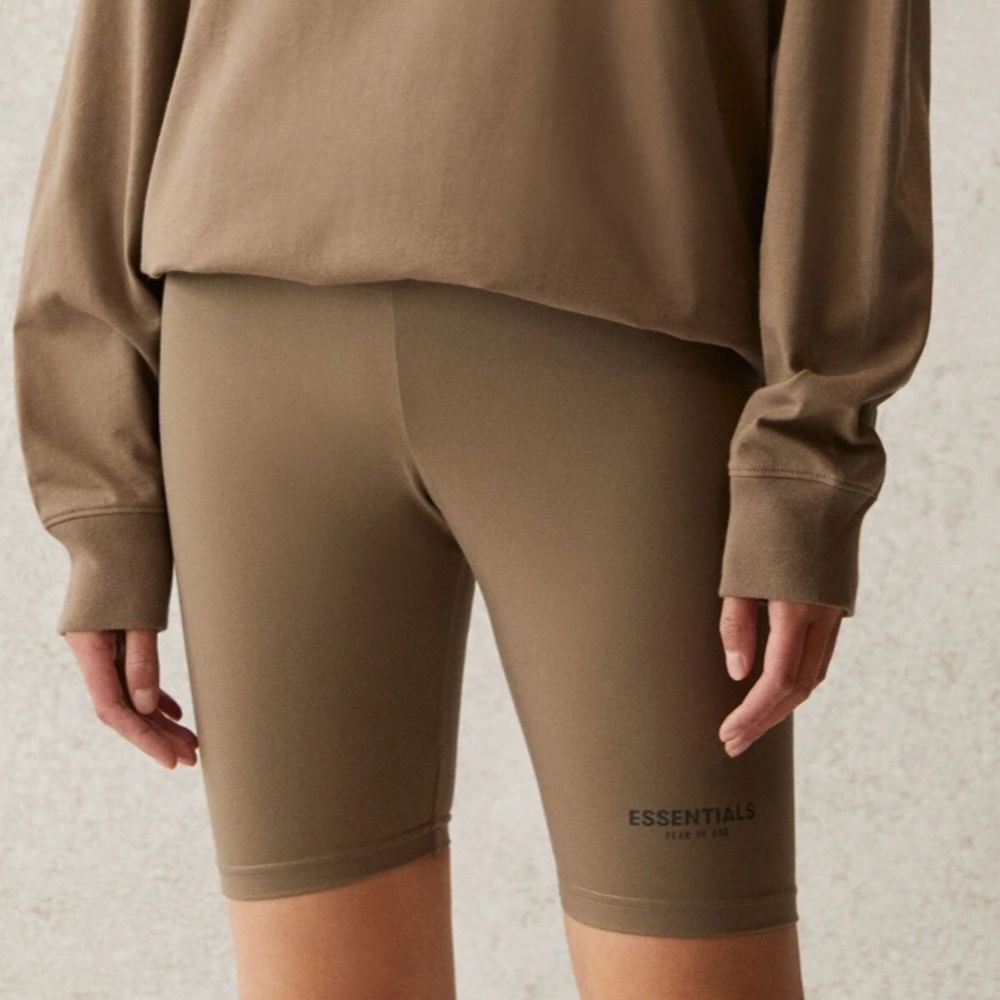 ✨SOLD✨ NWT Essential Bike Shorts - Picture 8 of 9